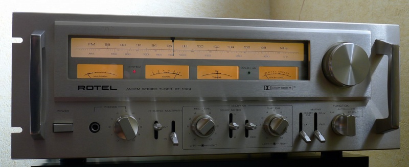 Rotel_RT1024_4.jpg