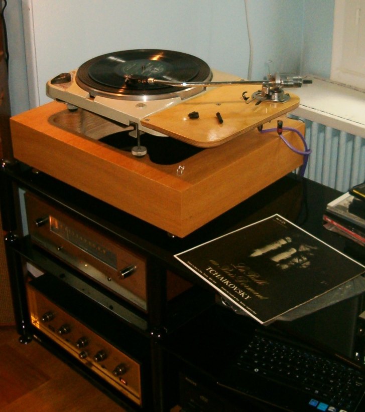 480885hifi02.jpg