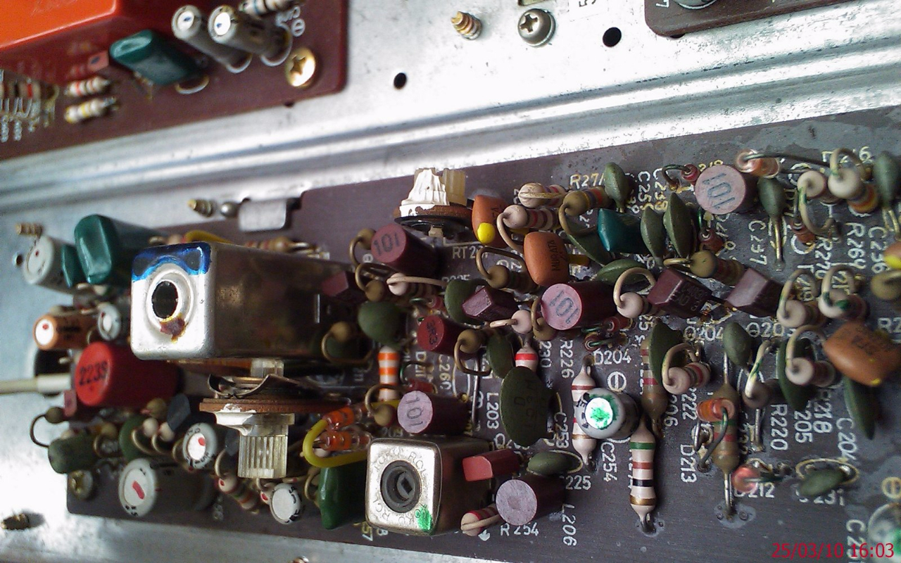 Sony_ST5130_1.jpg