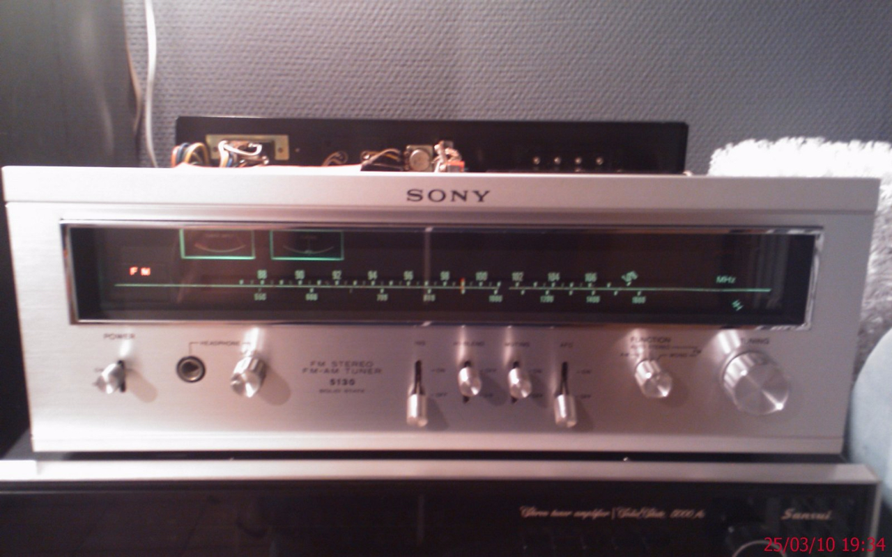 Sony_ST5130_5.jpg