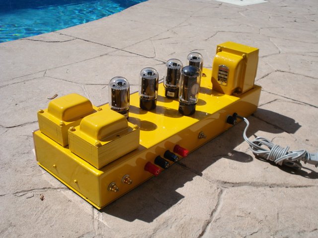 caterpillar-amp-1.jpg