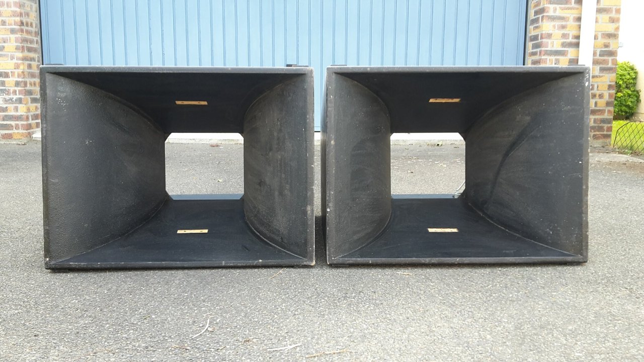 15 pouces caisson 1.jpg