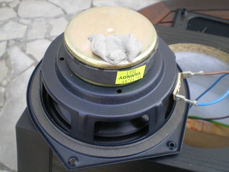 TANNOY 21.JPG
