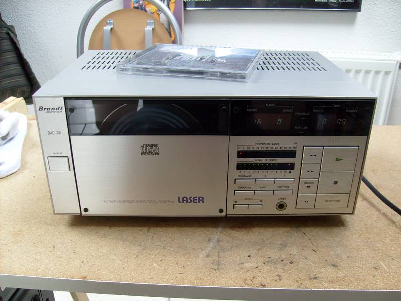 S7302112.JPG