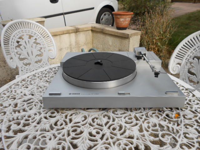 Yamaha P-350 001.jpg