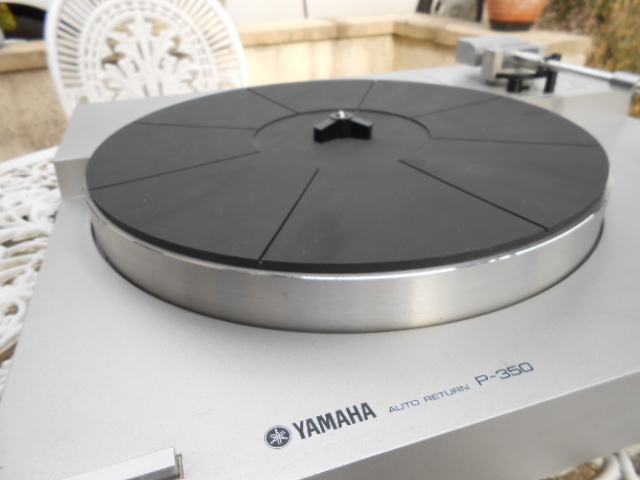 Yamaha P-350 009.jpg