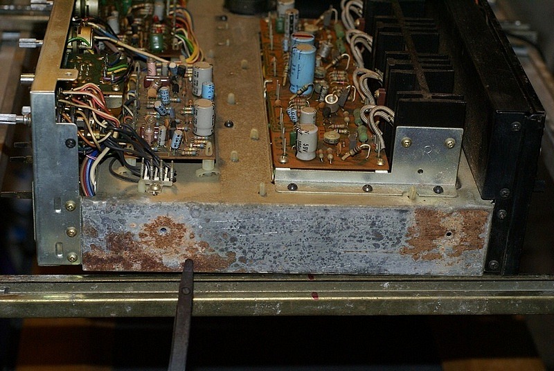 sa 7100 1.JPG