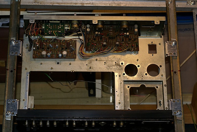 sa 7100 9.JPG