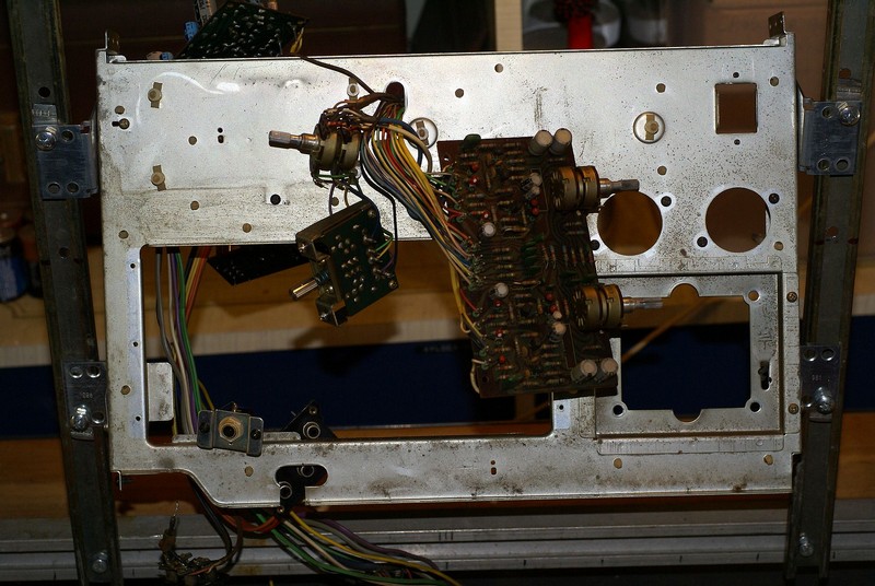 sa 7100 11.JPG