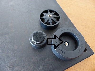 Pieds en deux parties.