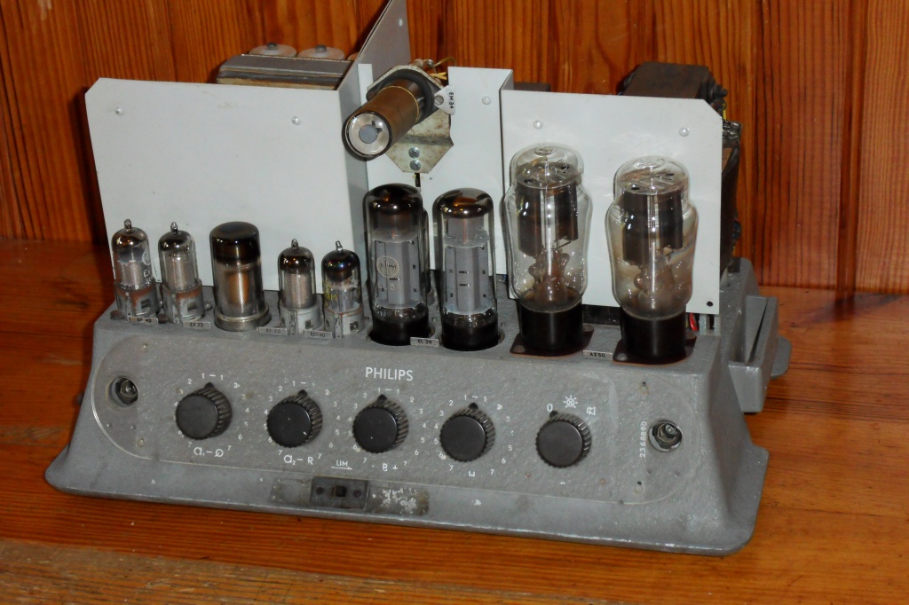 853251100[1].jpg