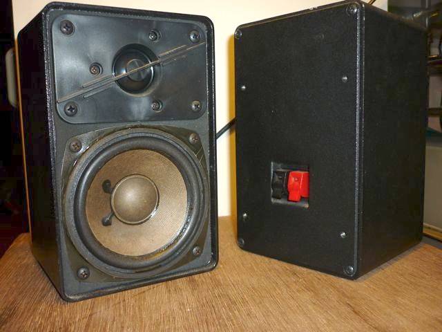D-Box B-15A 2.jpg
