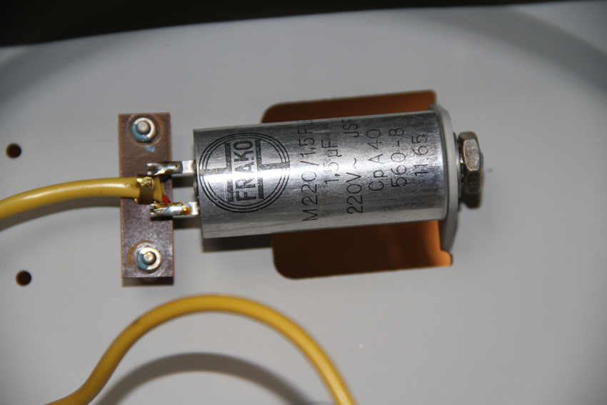 Braun PCS 5 entrailles 06.jpg