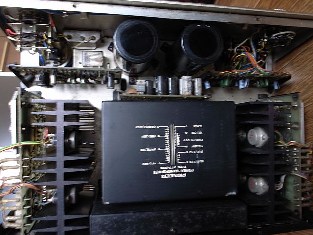 PIONEER SM-3000 INSIDE WWW.BLOGS.DION.0NE.JP.jpg