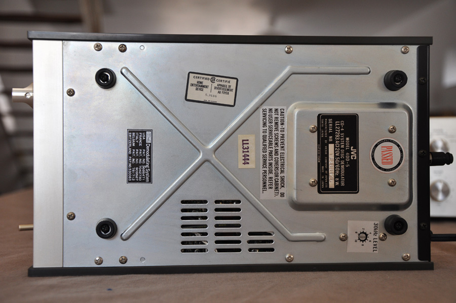 JVC 4DD-5 Disc Demodulator Audiovintage 05.jpg