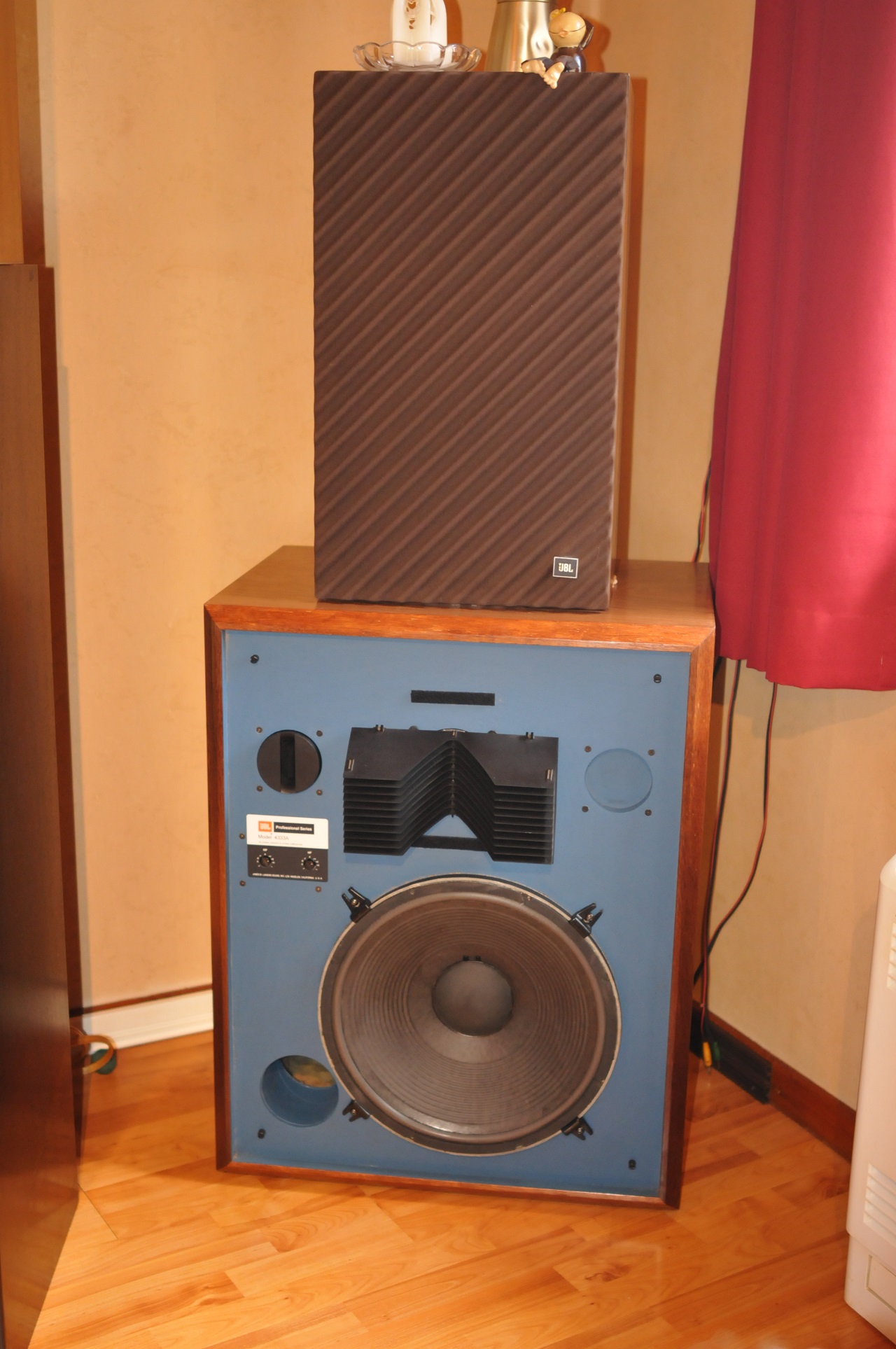 Configuration actuelle !! avec la plaque signalétique.....c'est encore plus joli hein.....