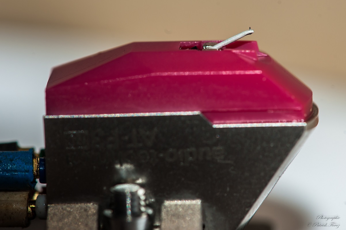 Audio-Technica AT-F3 MC.jpg