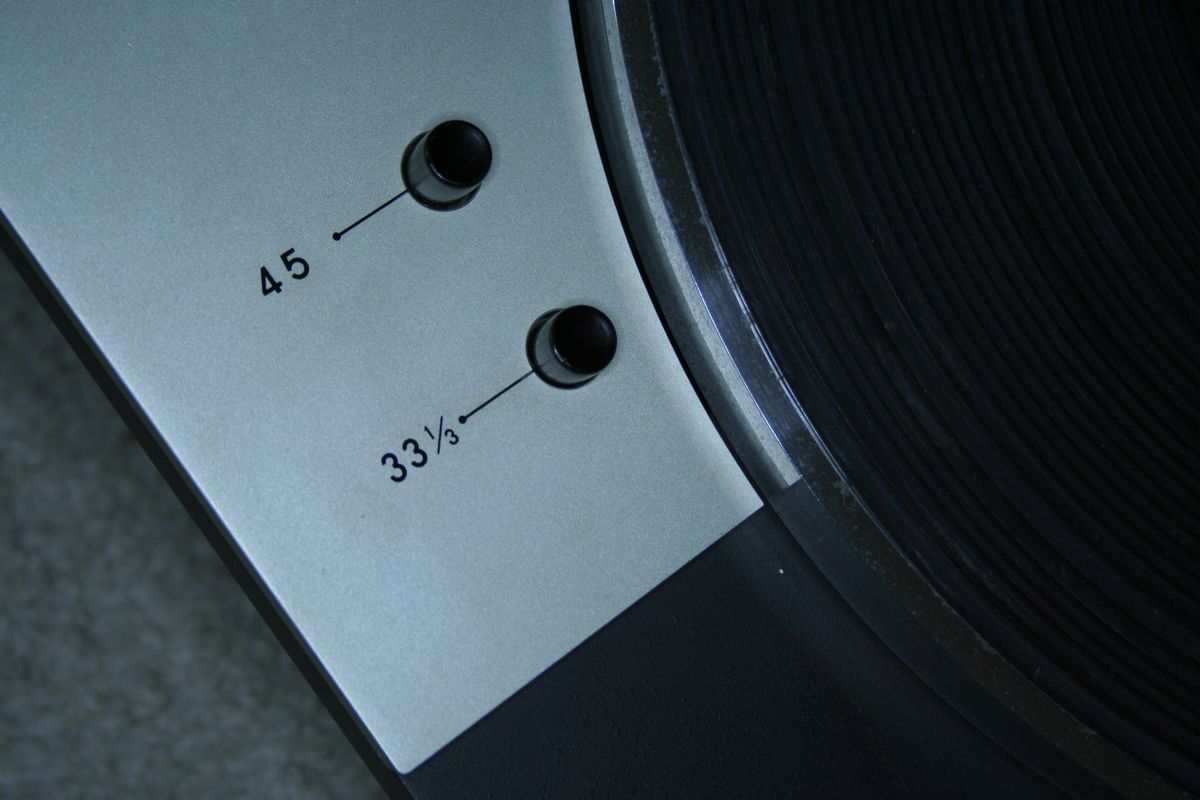 Teac TN-202-00003.jpg