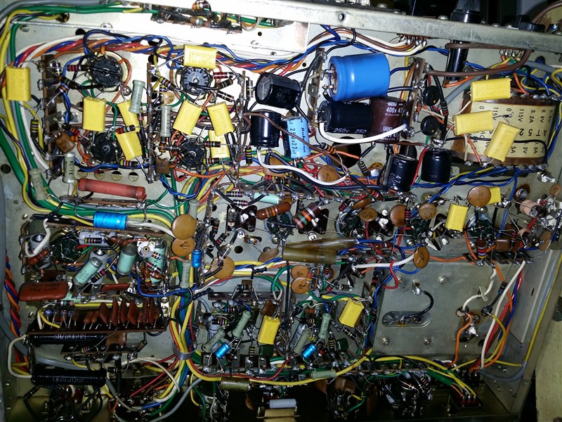 Le dessous c'est autre chose , la personne devait avoir un stock de condos Philips , mais une seule valeur....