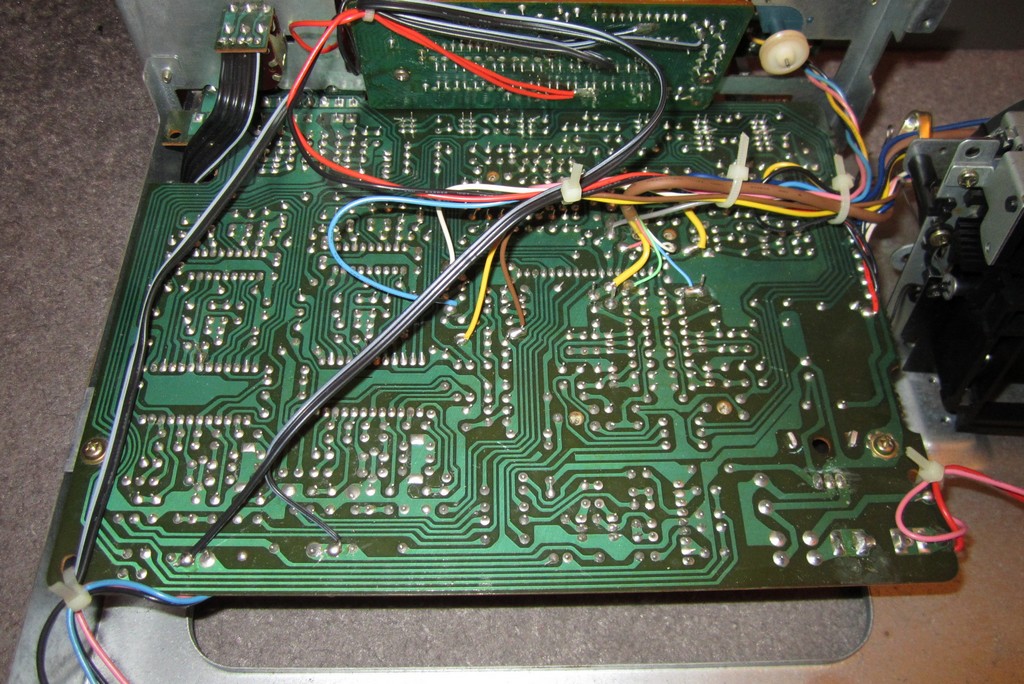 teac-v44c-circuit-dessus.jpg