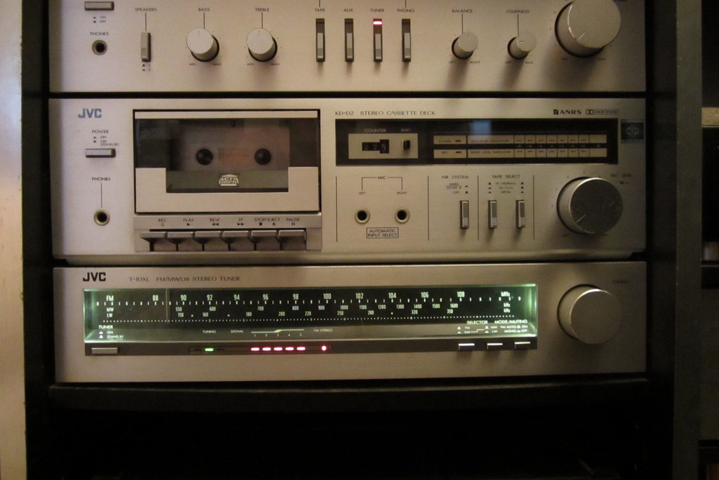 JVC_T-10XL_face7.jpg