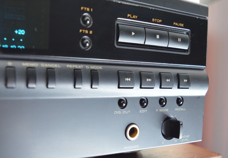 Marantz CD-52 mkII (11).JPG