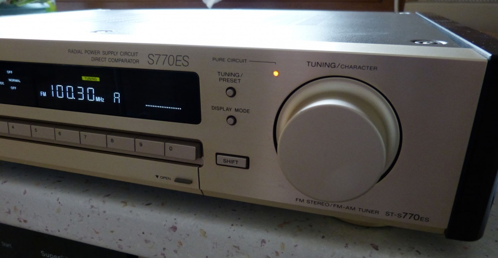 Sony_ST-S770ES_1.jpg