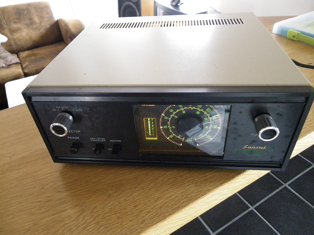 Sansui_TU555_2.jpg