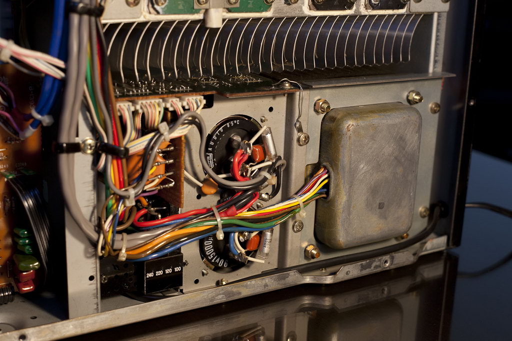 luxmanl51018.jpg