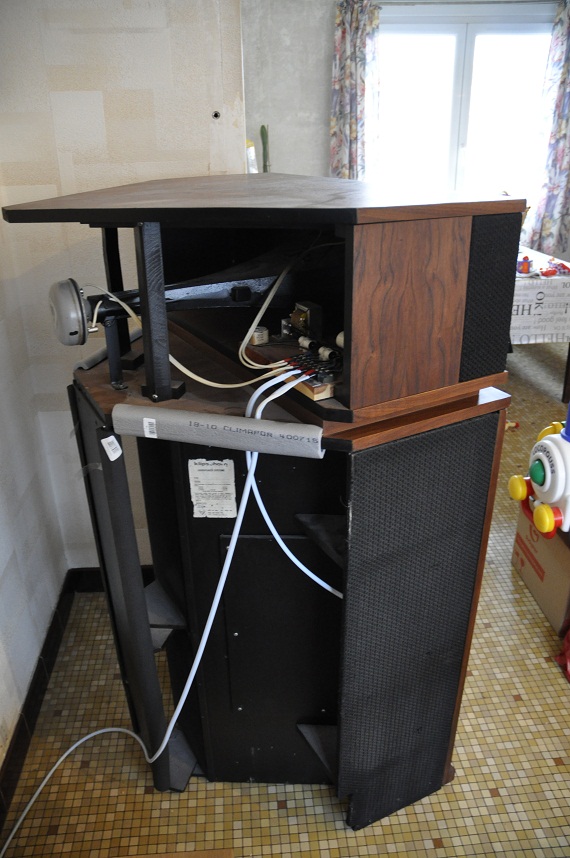 Klipsch_Klipschorn_7.jpg