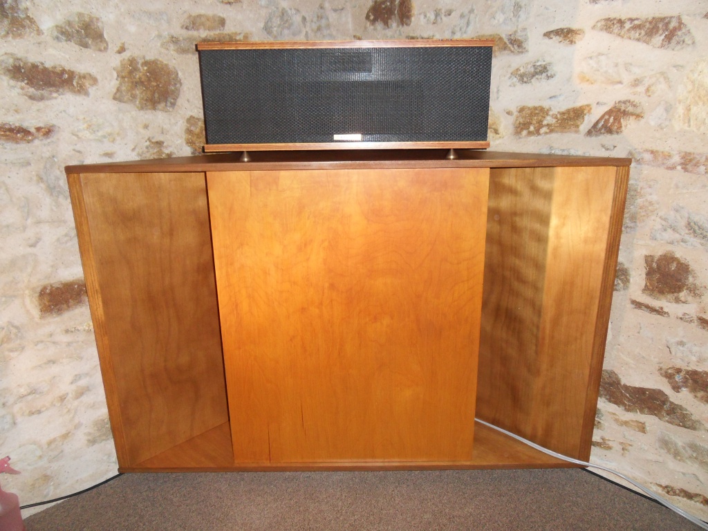 Klipsch_Klipschorn_9.jpg