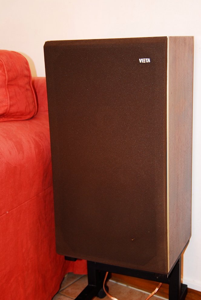 Vieta_B2450_1.jpg