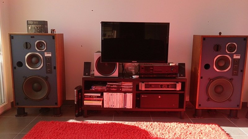 JBL_4315_SM_6.jpg