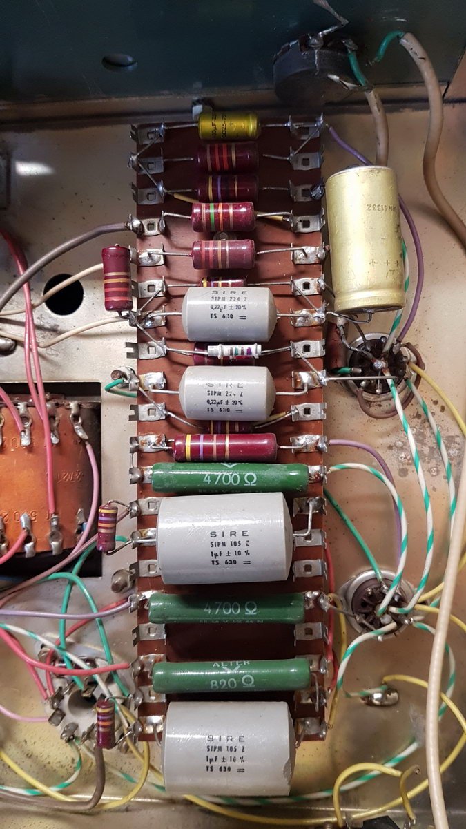 R_ampli_1 Input_01_resize.jpg