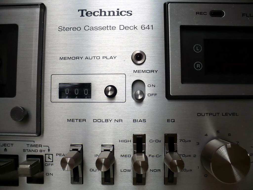 TECHNICS K7 Partie centrale.jpg