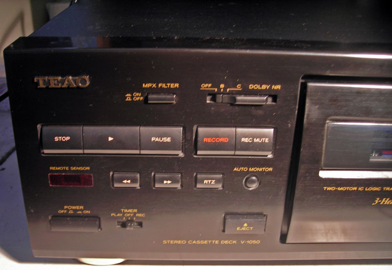 V1050B.jpg