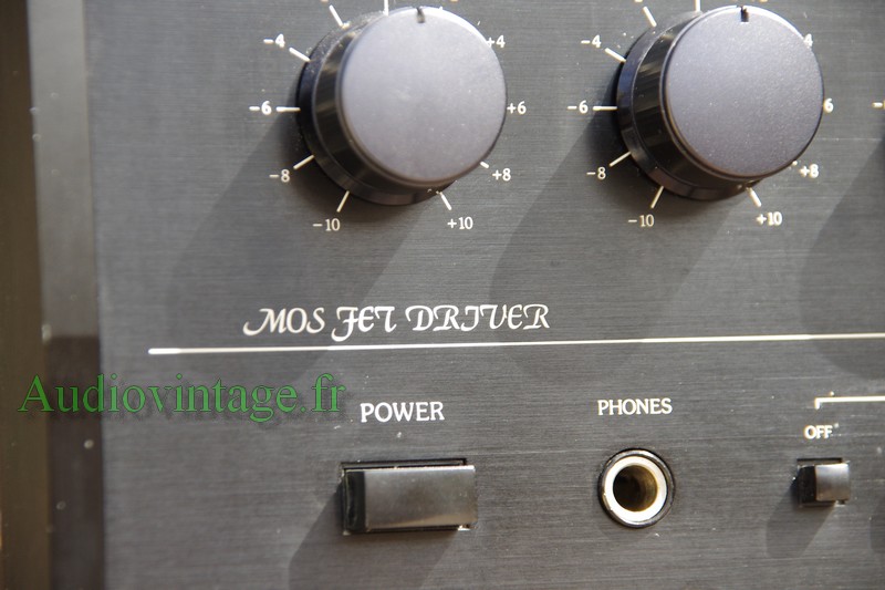 accuphase 8.JPG