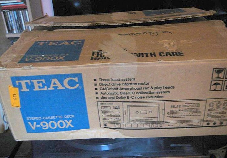 TEAC V-900X 10.jpg