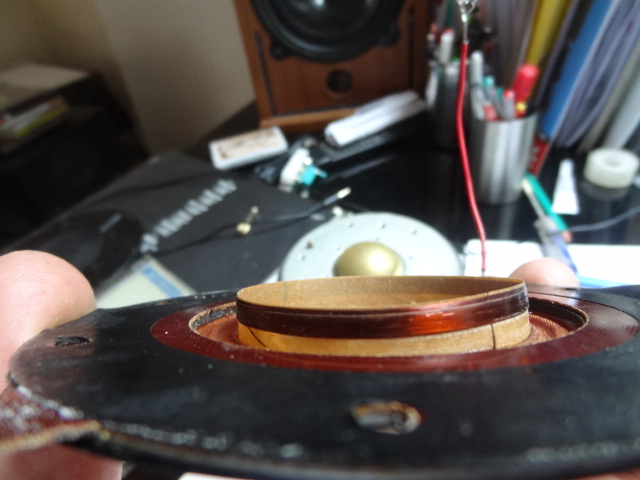 Ah oui, c'est pas très droit sur la droite...