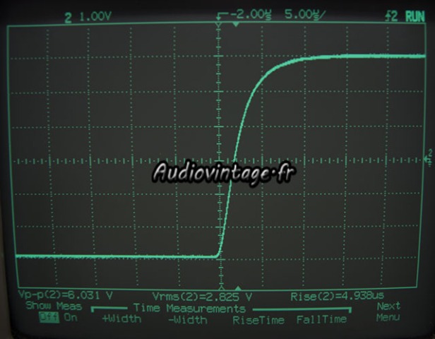 Accuphase P-300