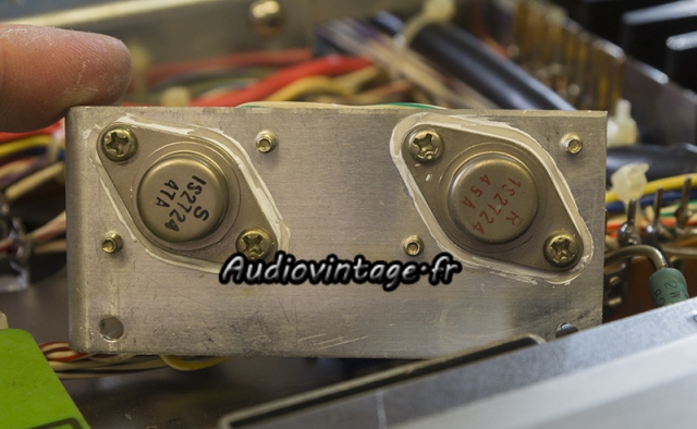 Accuphase E-202 : diodes de redressement.