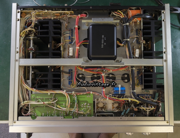 Accuphase E-202 : terminé.