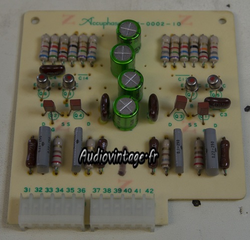 Accuphase E-202