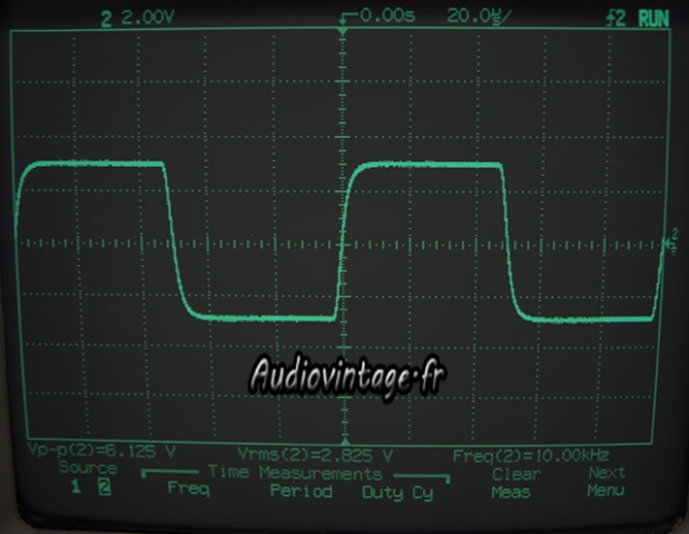 Accuphase E-202
