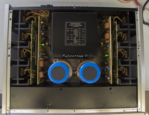 Accuphase P-300