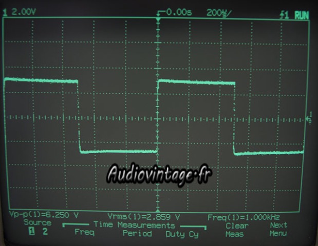 Accuphase P-300