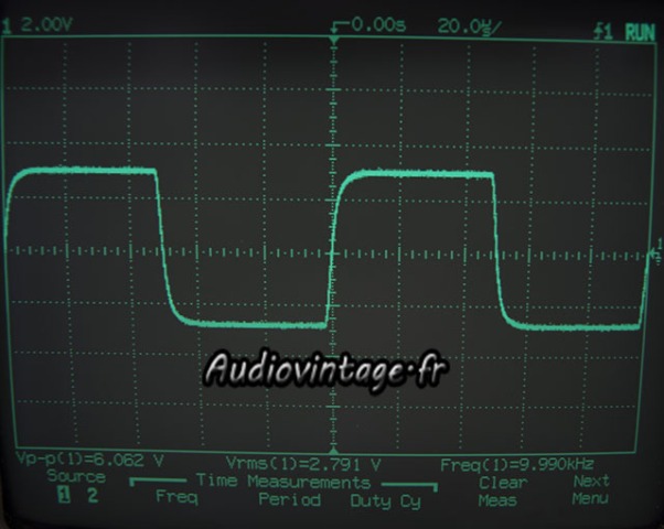 Accuphase P-300