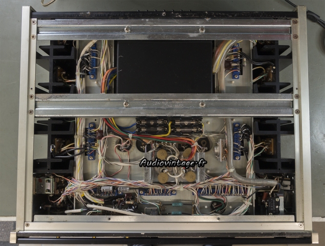 Accuphase P-300 : à son arrivée.