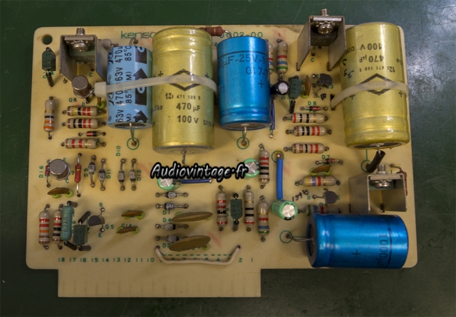 Accuphase P-300