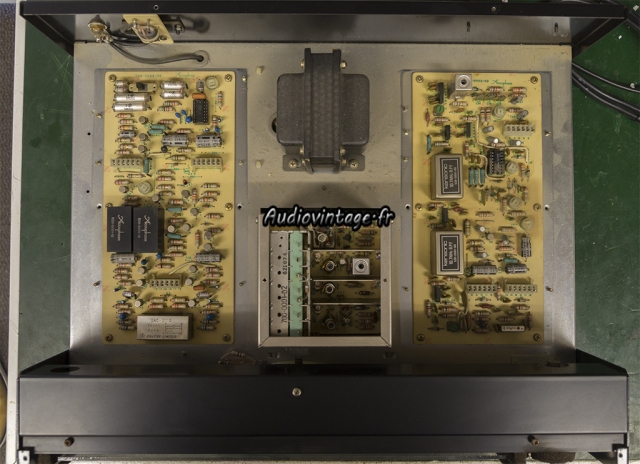 Accuphase T-101